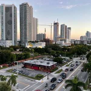 Meet your Posher, Eduardo